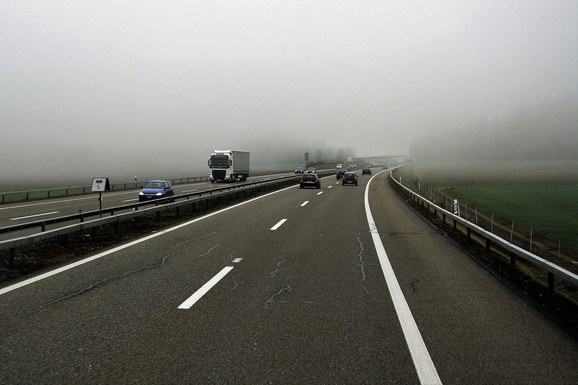 Bad Drivers and the Self-Driving Car Technology They Rely On highway 3151762 1920 - Bad Drivers and the Self-Driving Car Technology They Rely On