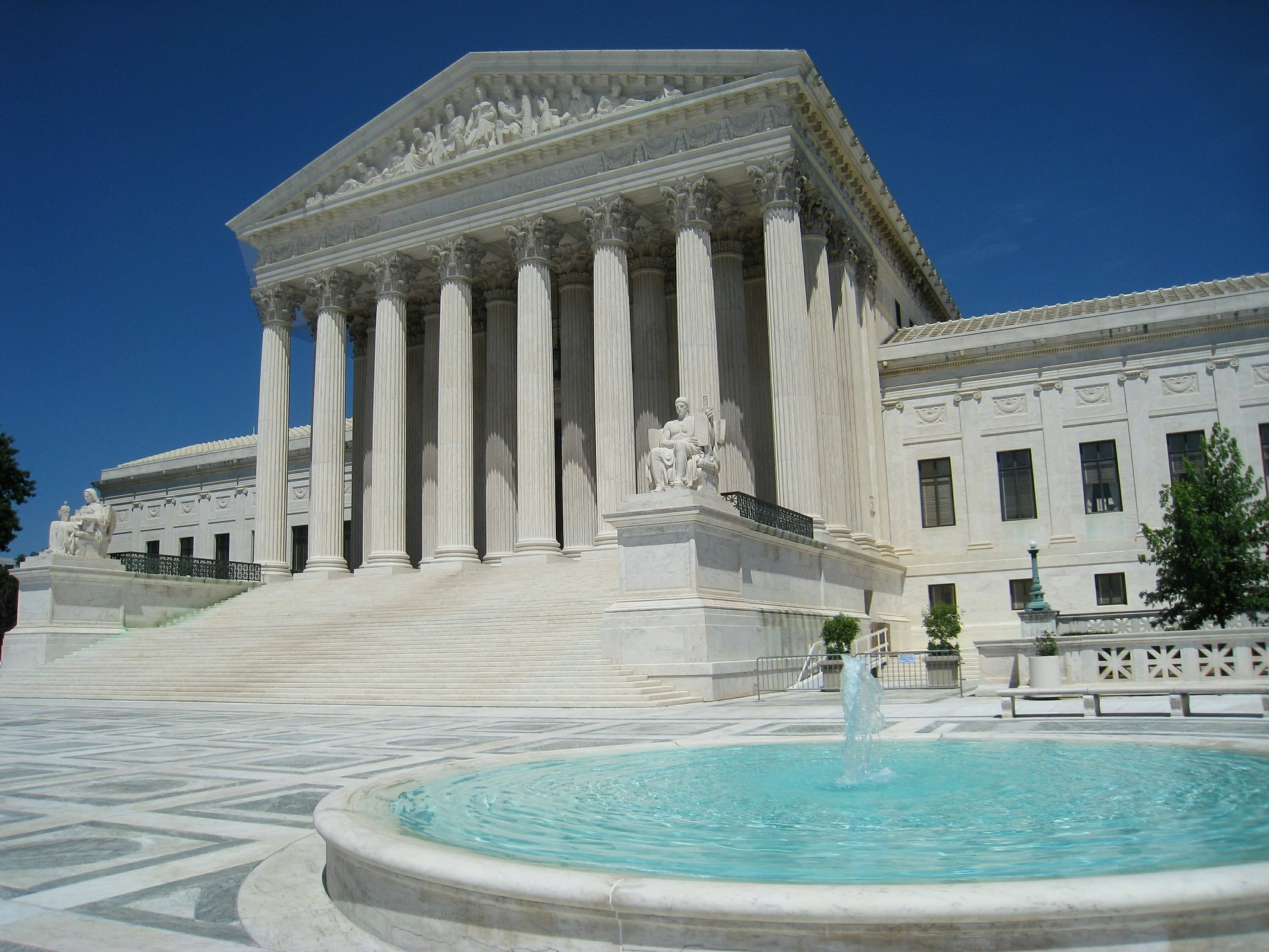 Why Do You Stand When A Judge Enters A Courtroom? supreme court 545534 1920 - Why Do You Stand When A Judge Enters A Courtroom?